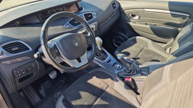 Renault Scénic image 2