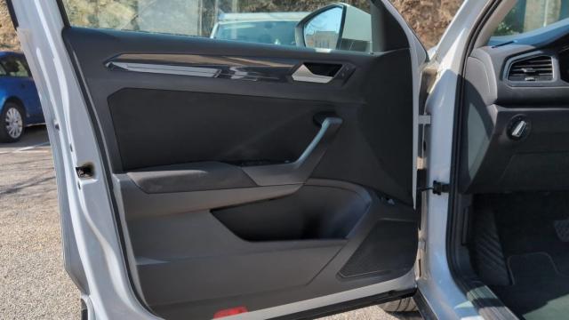 Volkswagen T-Roc image 3
