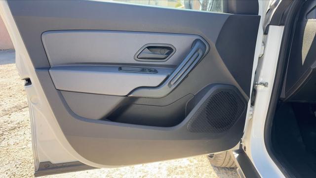 Dacia Duster image 8