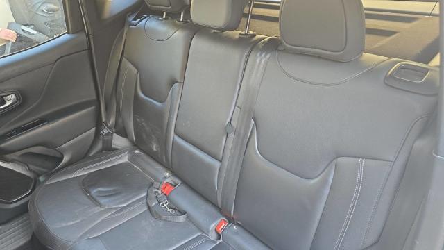 Jeep Renegade image 4