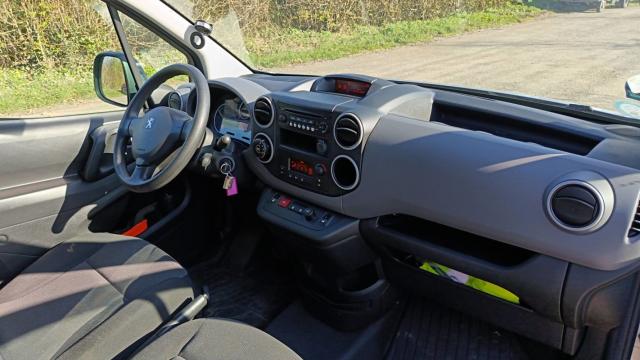Peugeot Partner image 8