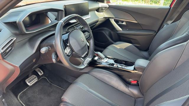 Peugeot 2008 image 4