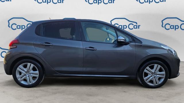 Peugeot 208 image 8