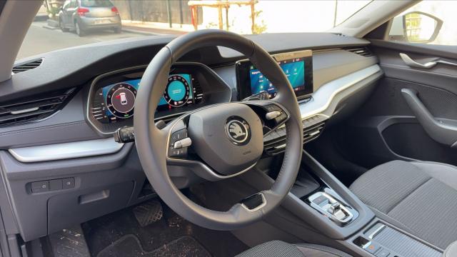 Skoda Octavia image 6