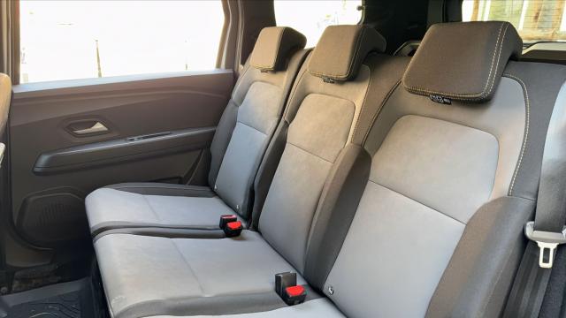Dacia Jogger image 9