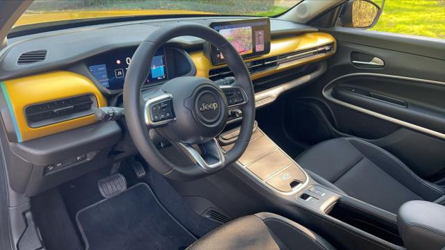 Jeep Avenger image 3