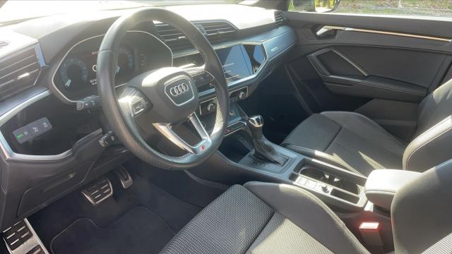 Audi Q3 image 9