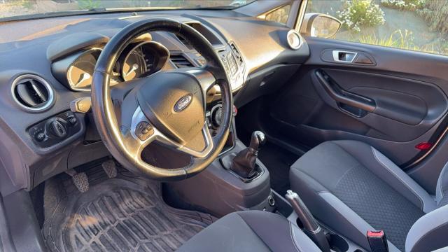 Ford Fiesta image 6