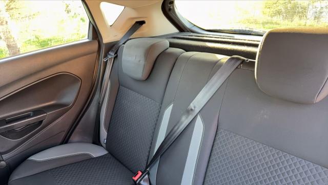 Ford Fiesta image 2