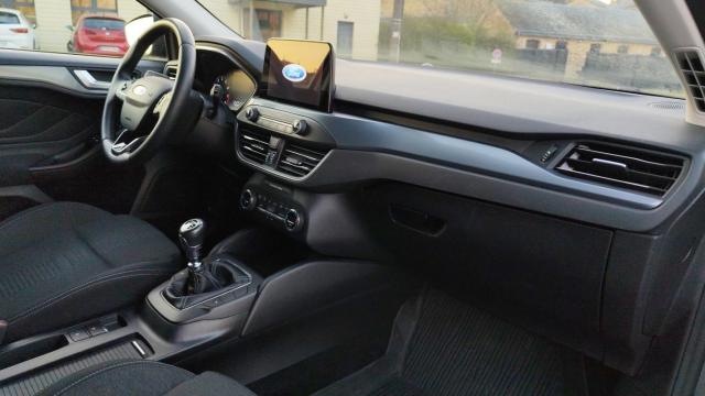 Ford Focus image 5