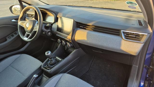 Renault Clio image 2