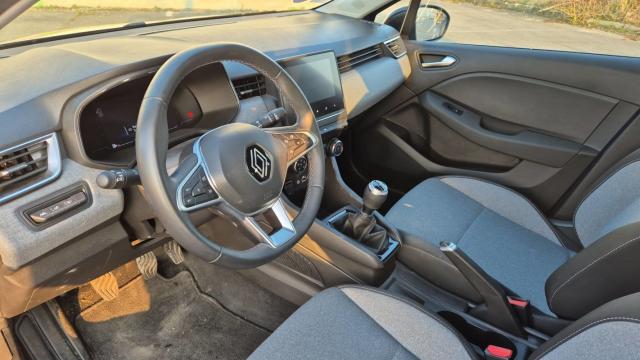 Renault Clio image 1