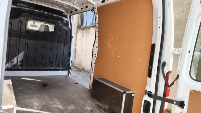Renault Master image 7