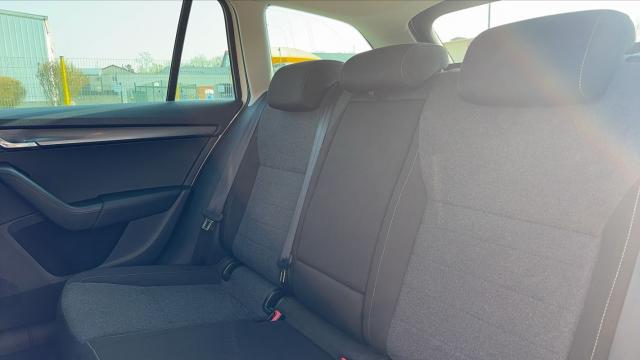 Skoda Octavia image 6