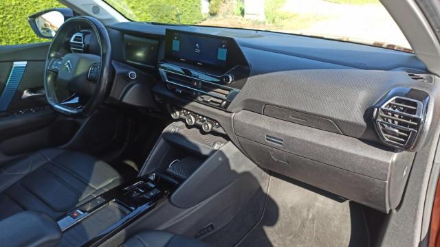 Citroen E-C4 image 1