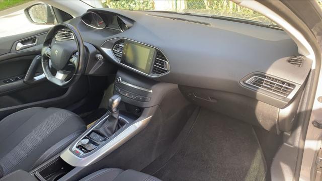 Peugeot 308 image 6