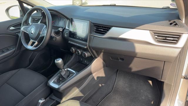 Renault Captur image 2