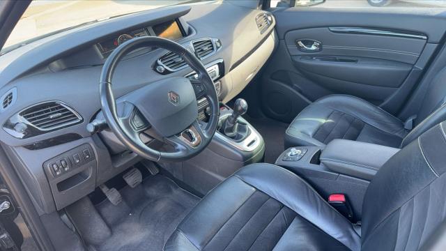 Renault Scénic image 2