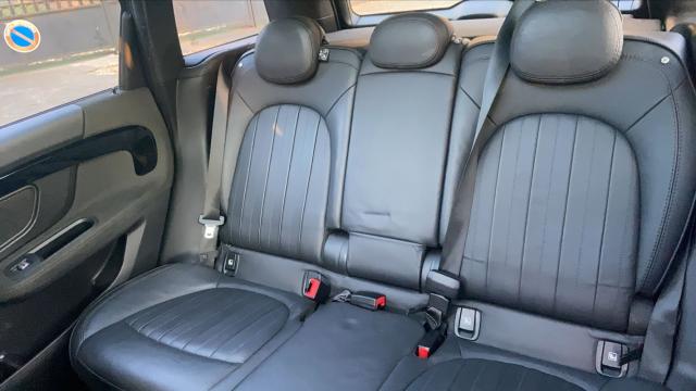 Mini Countryman image 3