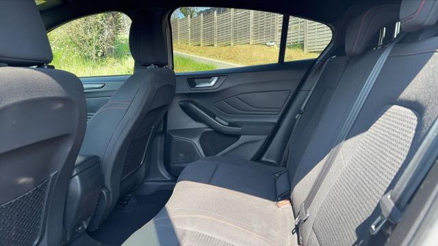 Ford Focus image 9