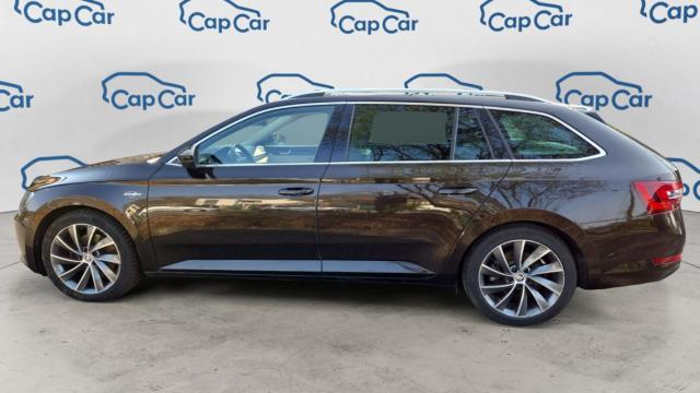 Skoda Superb Combi image 5