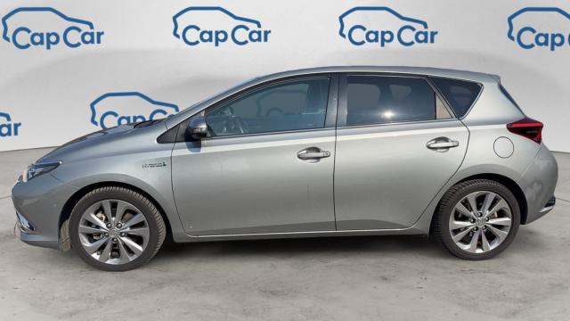 Toyota Auris image 1