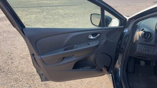 Renault Clio image 9