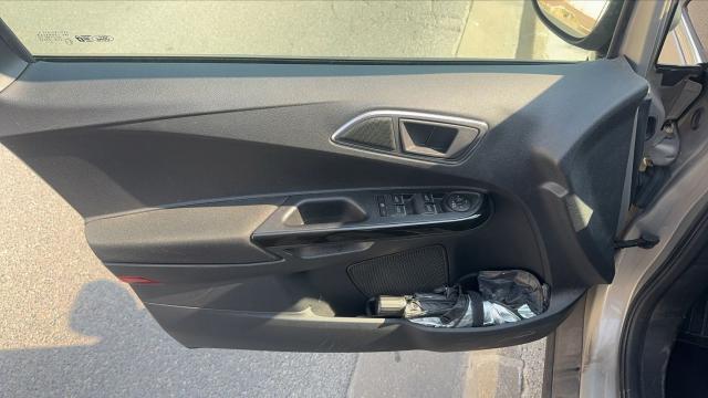 Ford B-Max image 9