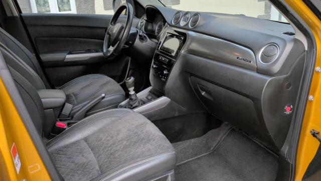Suzuki Vitara image 7