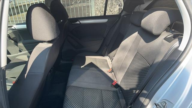 Volkswagen Golf image 4