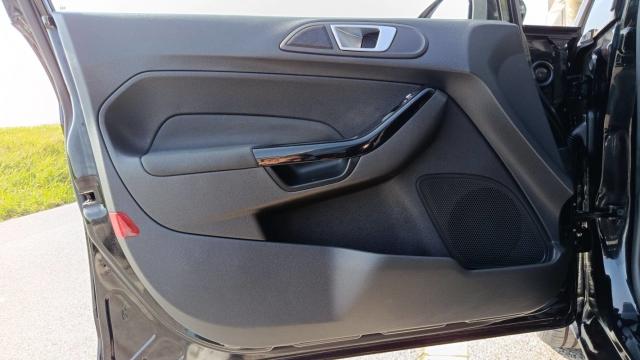 Ford Fiesta image 8