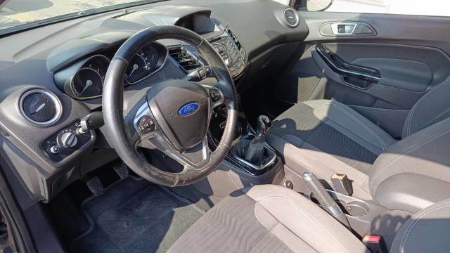 Ford Fiesta image 9