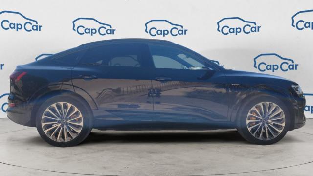 Audi E-Tron image 2
