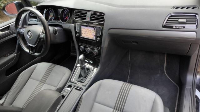 Volkswagen Golf Sw image 2