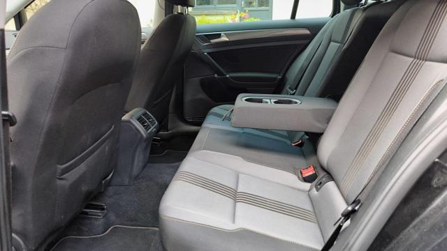 Volkswagen Golf Sw image 9
