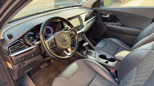 Kia Niro image 5