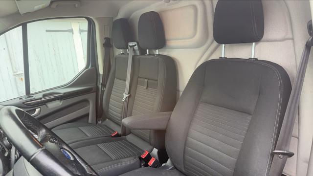 Ford Transit Custom Fourgon image 3