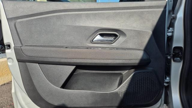 Dacia Jogger image 8