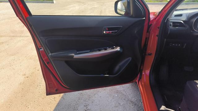 Suzuki Swift image 5