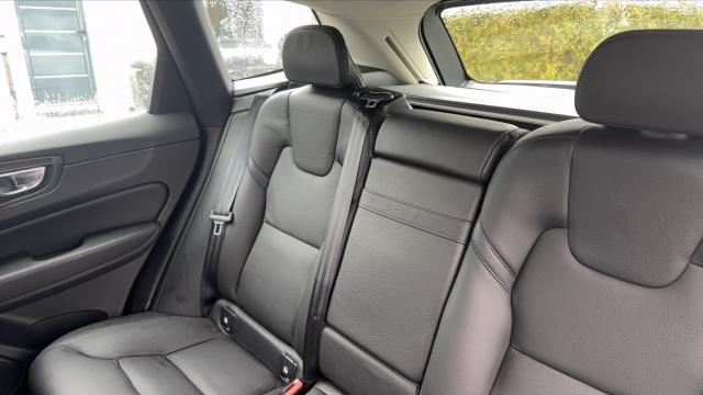 Volvo Xc60 image 9