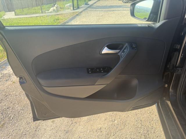 Volkswagen Polo image 3