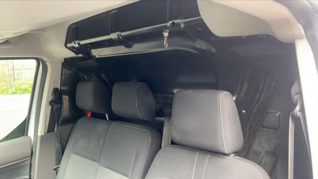 Ford Transit image 5