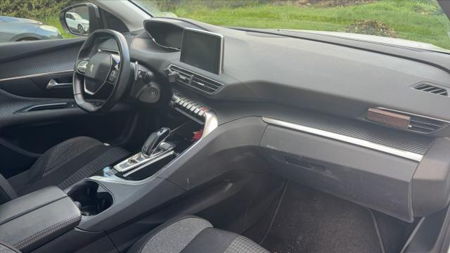 Peugeot 3008 image 9