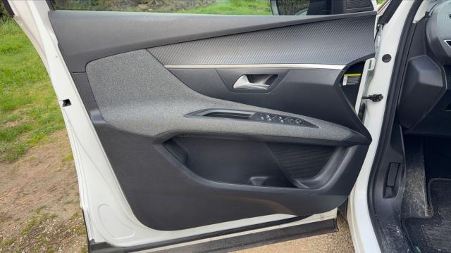 Peugeot 3008 image 6