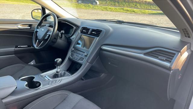 Ford Mondeo image 5