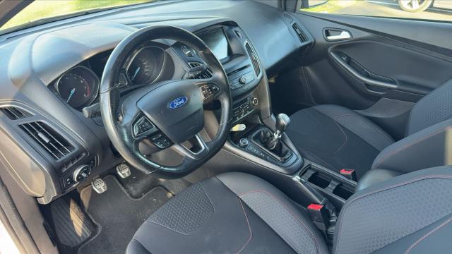 Ford Focus image 7