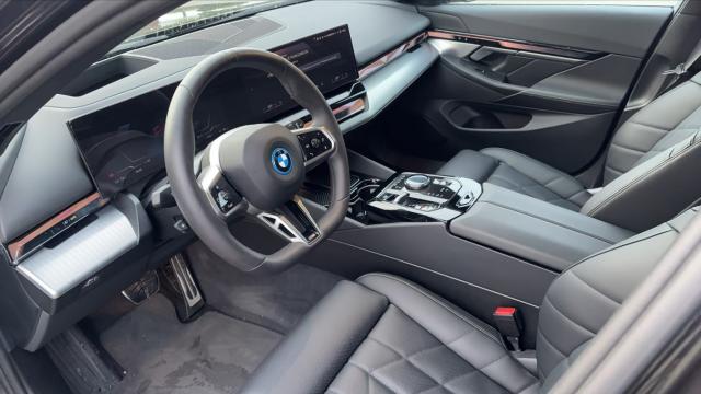 Bmw I5 image 2