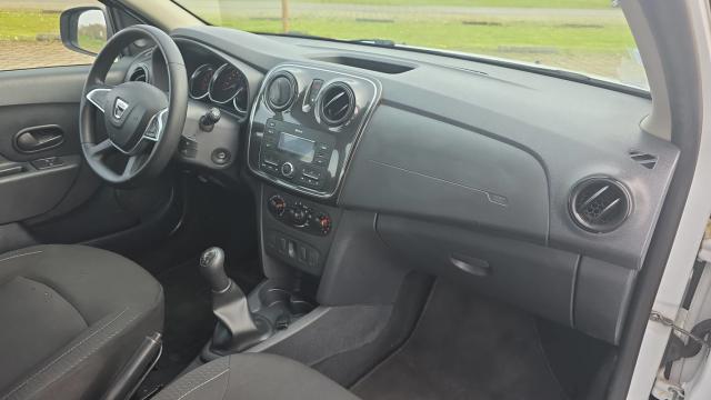 Dacia Sandero image 6