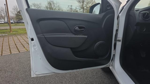 Dacia Sandero image 4