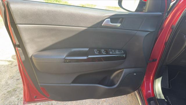 Kia Sportage image 8